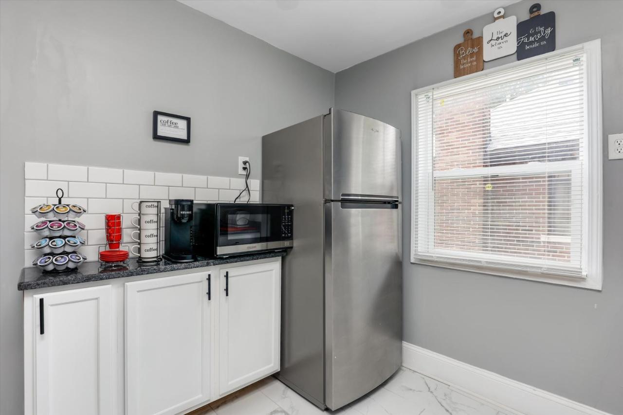 Modern & Cozy East Side Gem ~ Queen Beds ~ Parking Ντητρόιτ Εξωτερικό φωτογραφία