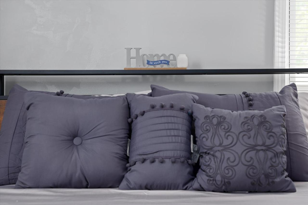 Modern & Cozy East Side Gem ~ Queen Beds ~ Parking Ντητρόιτ Εξωτερικό φωτογραφία