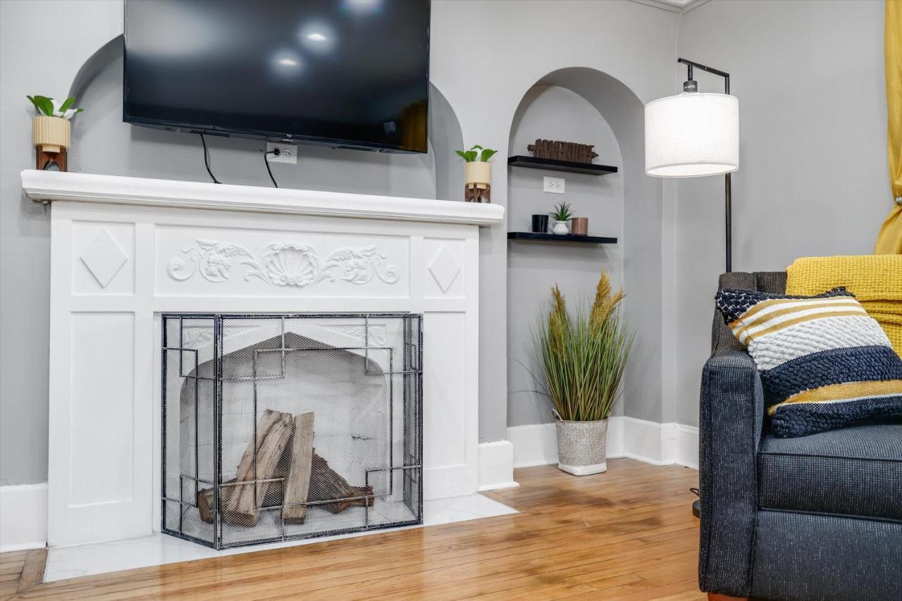 Modern & Cozy East Side Gem ~ Queen Beds ~ Parking Ντητρόιτ Εξωτερικό φωτογραφία